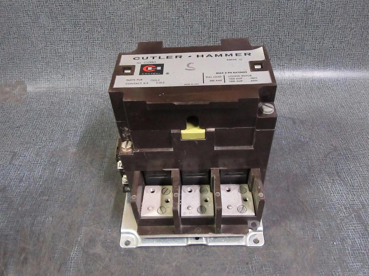 Used CUTLER HAMMER CONTACTOR 200 AMP 600V COIL: 440/480V C32KN3 SERIES B1 W/ AUX