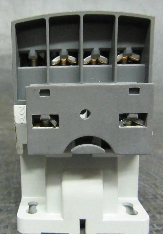 Used ABB CONTACTOR AF09 600V 7.5HP 3 POLE **WARRANTY INCLUDED**