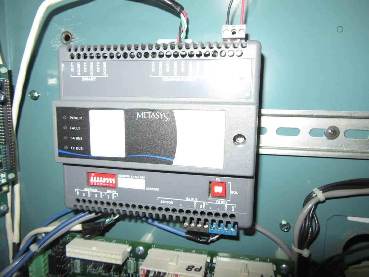 Used YORK / JOHNSON CONTROLS 351 HP VSD 371-017420-103 MO# TM351T B6F-46 390 A DRIVE