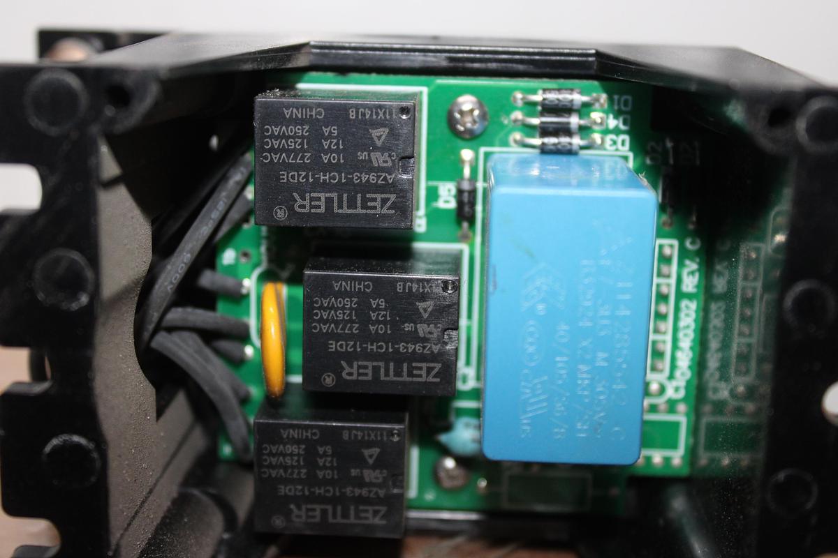 Used TAYLOR PHASE-GUARD PHASE FAILURE RELAY PND-480 480 VOLT 3-PHASE 30 AMP 1.25 SEC DELAY