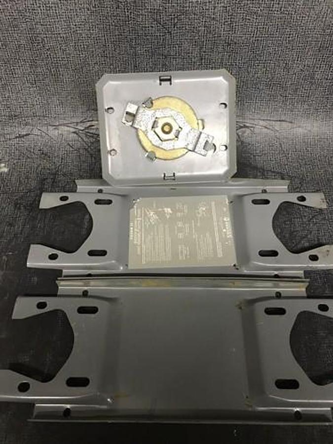 Used SQUARE D I-LINE II BUSWAY JOINT PACK 1200 AMP COPPER 4 WIRE W/ COVER PLATES