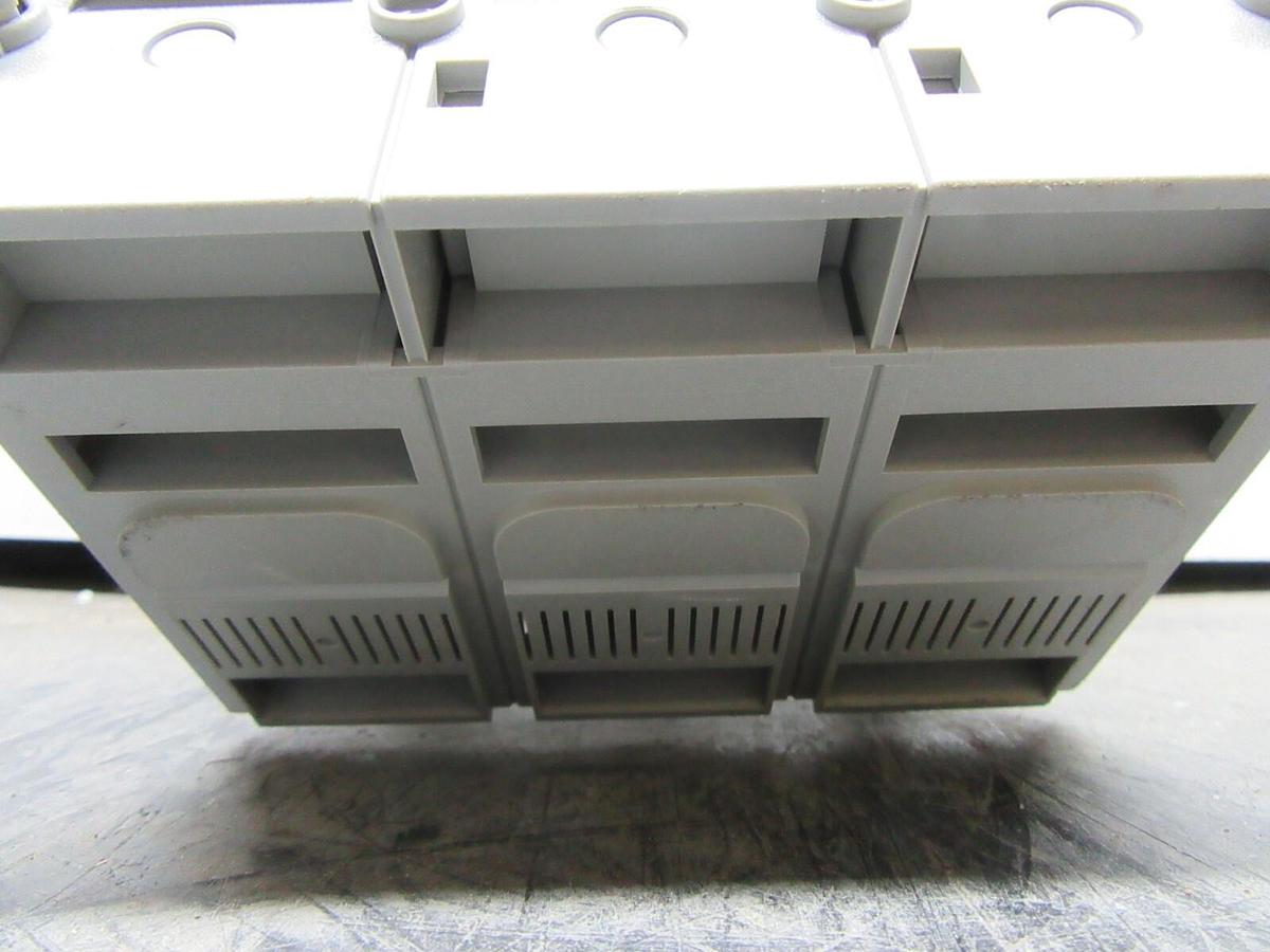 Used MERLIN GERIN COMPACT CIRCUIT BREAKER NSJ400L 160/400 AMP 600 VOLT 3-POLE 3-PHASE