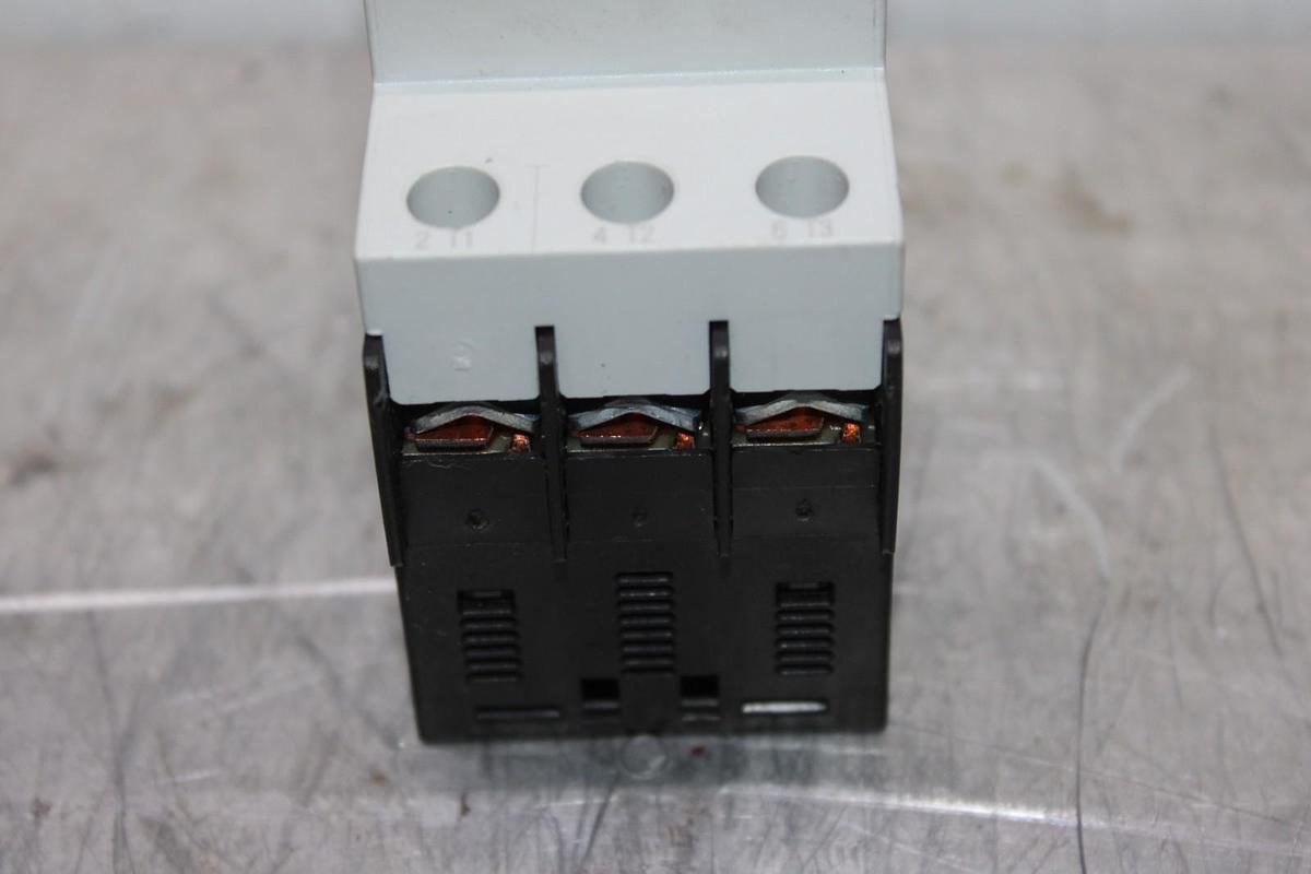 Used SIEMENS MANUAL MOTOR STARTER 3RV1021-1JA10 600 VOLT 7-10 AMP 10 HP *WARRANTY*