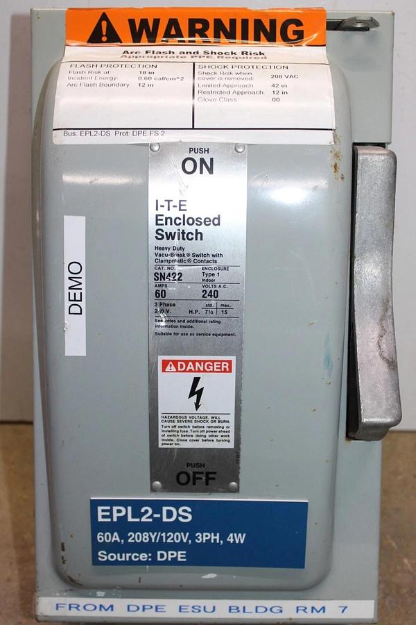 Used ITE ENCLOSED SWITCH SN422 60 AMP 240 VAC TYPE 1 3-PHASE 15HP