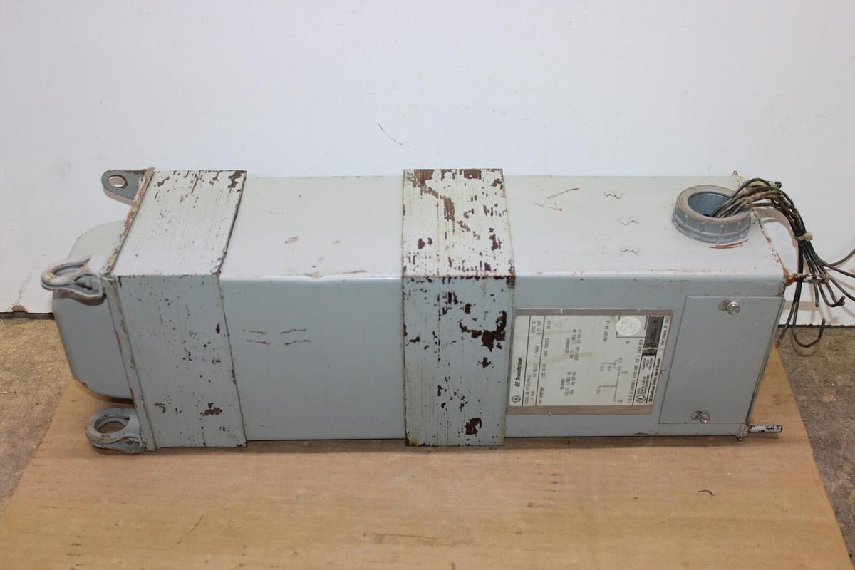 Used 3 KVA GENERAL ELECTRIC TRANSFORMER 9T21A4001 3-PHASE PRI: 480V SEC: 208Y/120V