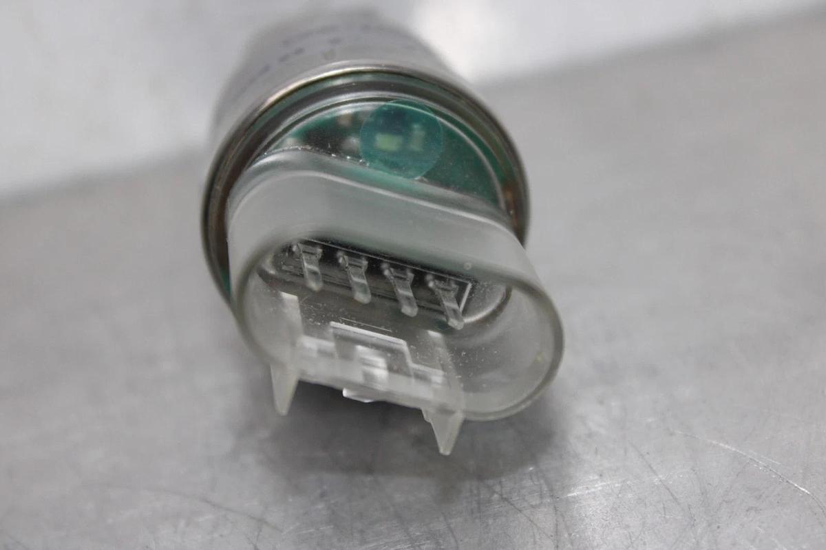 Used DANFOSS TRANSDUCER X13790362-07 AKS-1008 060G438505 0-50 PSIA