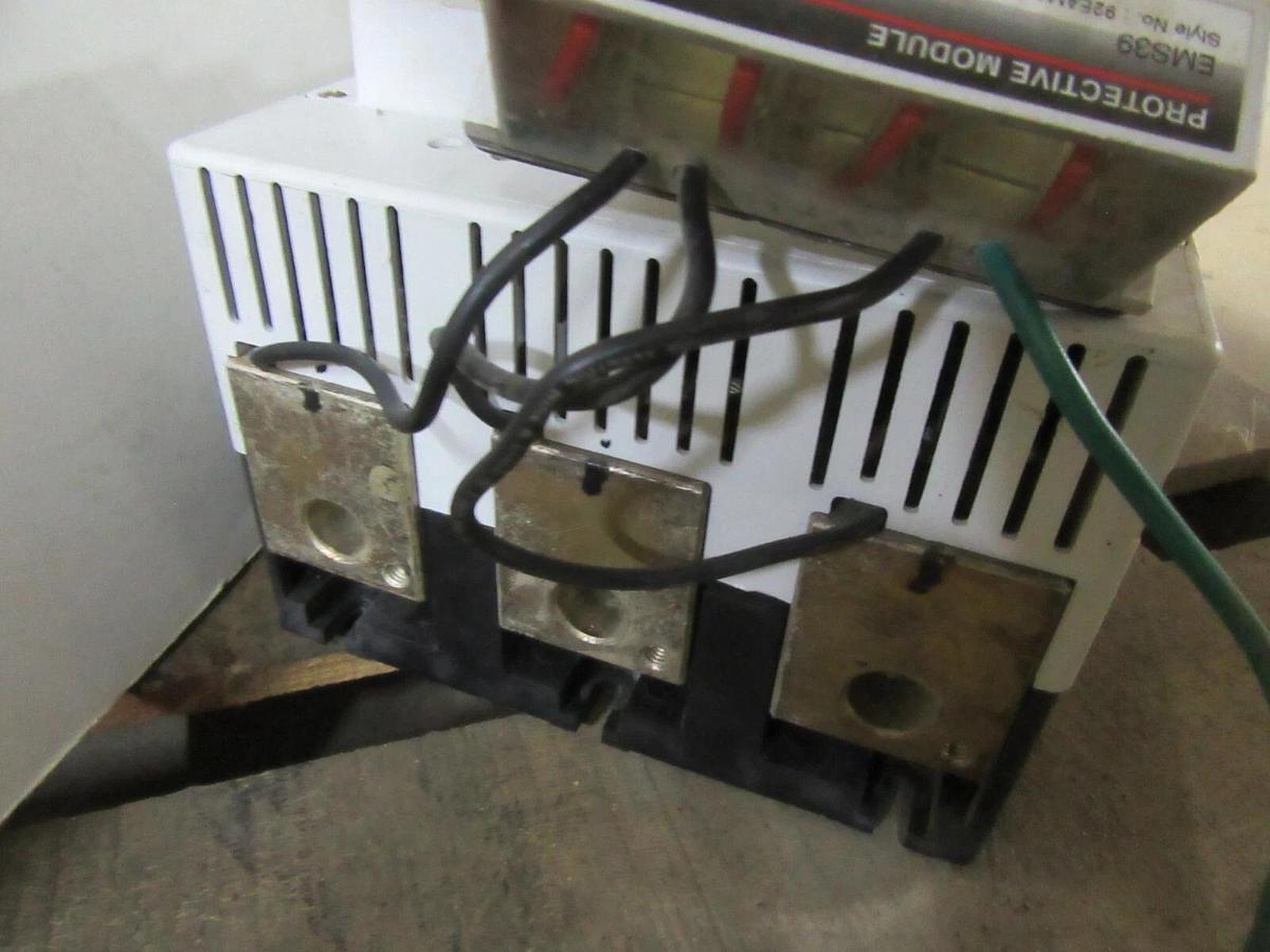 Used 304 AMP CONTINUOUS CUTLER HAMMER INSIDE THE DELTA - SOFT STARTER T801T30N3D