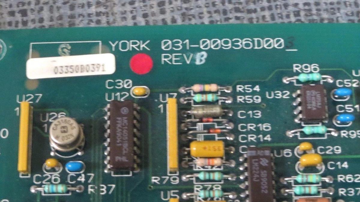 Used YORK LOGIC CONTROL CIRCUIT BOARD MODEL/REVISION : 031-00936D003 REV B.