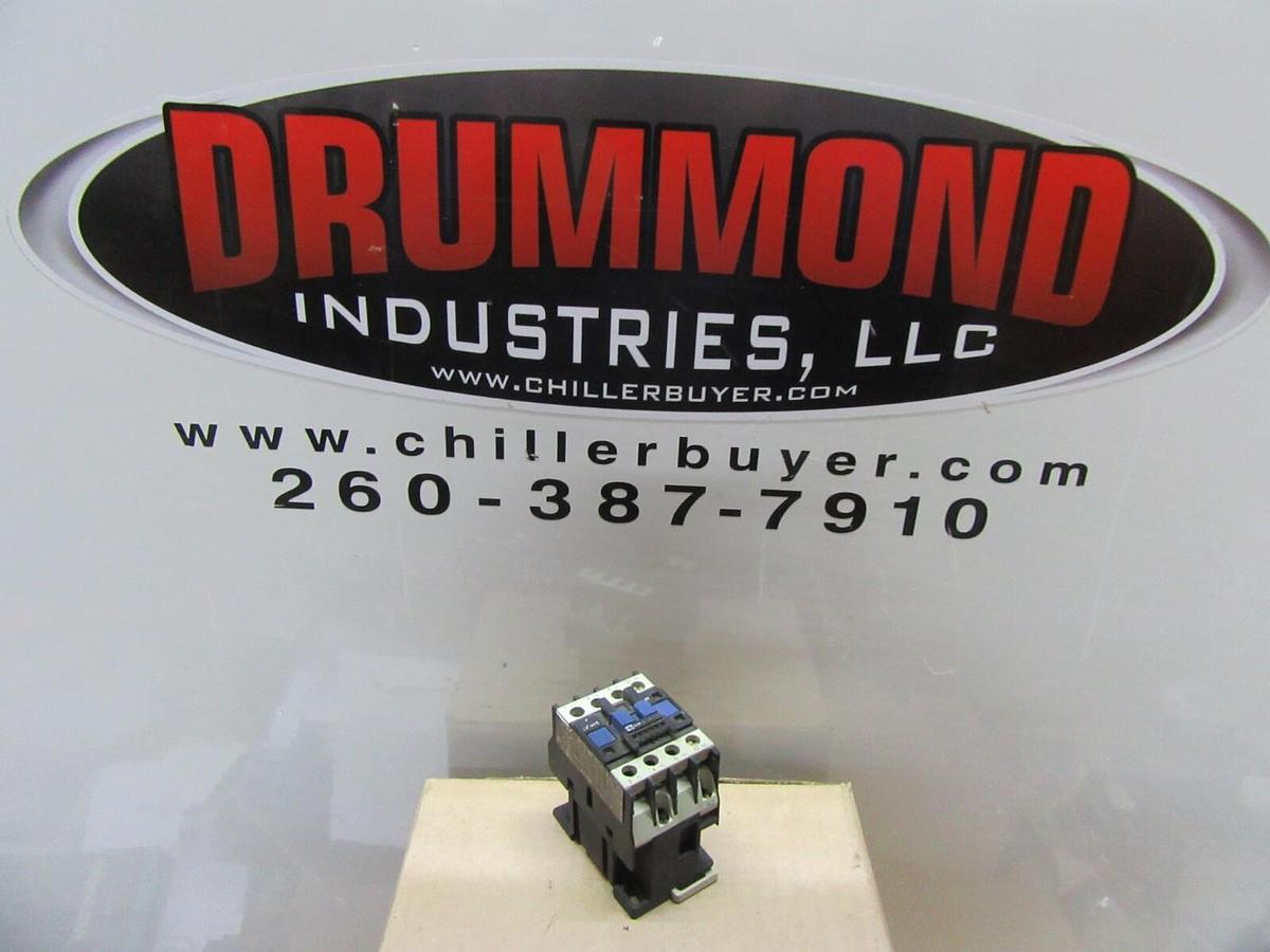 Used SQUARE D CONTACTOR LC1-D0901 600 VOLT 20 AMP 7.5 HP COIL: 110 VOLT