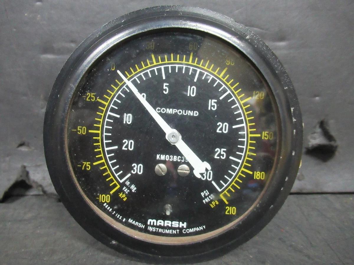 Used MARSH DIFFERENTIAL PRESSURE GAUGE KM03BC932 30 PSI 210 kPA B689-2 ISS B