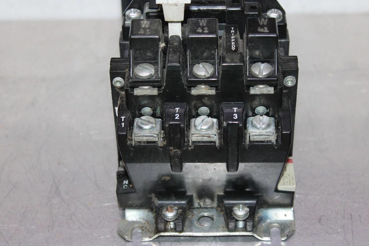 Used ALLEN BRADLEY NEMA STARTER 509-AOD SIZE 0 18 AMP 600 VOLT 3-PHASE 5 HP