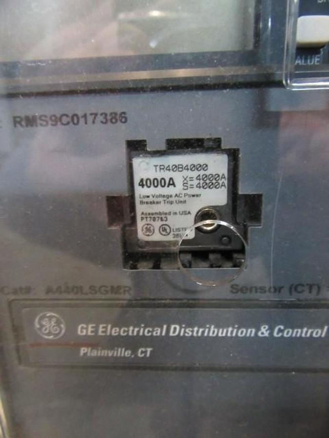 Used GE AKR 4000 AMP BREAKER AKR-8D-100 MICRO VERSA TRIP A440LSGMR 4000A GROUND LSG