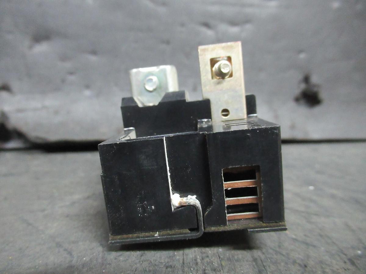Used BULLDOG ELECTRIC / PUSHMATIC HACR BREAKER P-120 38258 20 AMP 240 VAC 1-POLE