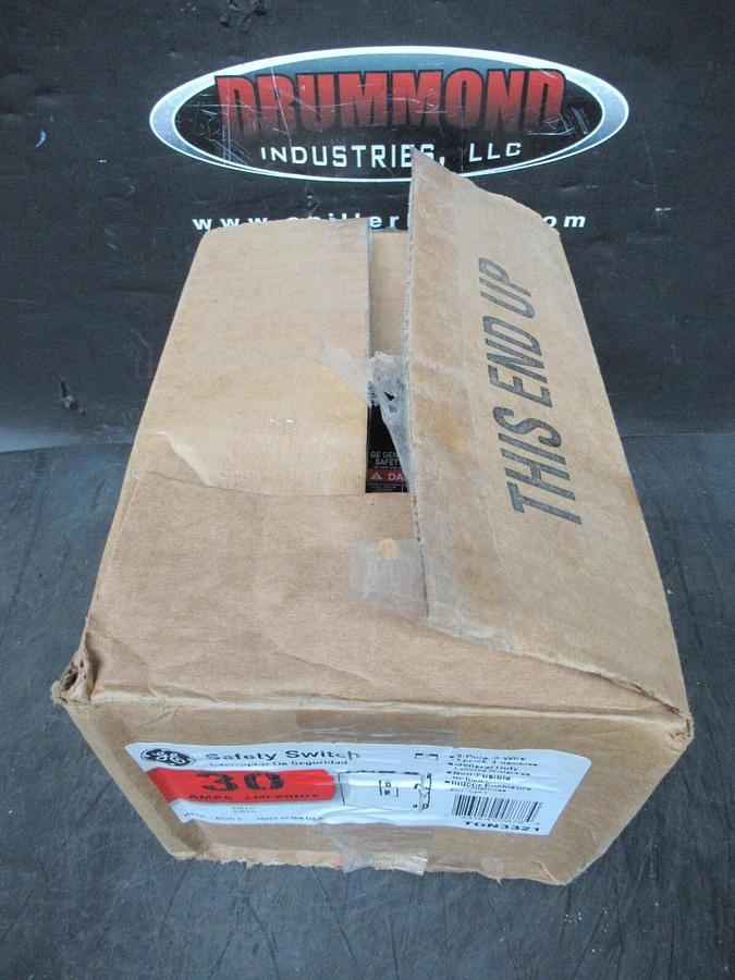 NEW IN BOX GE SAFETY SWITCH TGN3321 30 AMP 240 VAC 7.5 HP 3-POLE TYPE 1 ENCL.