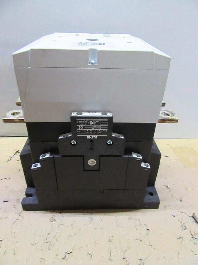 Used EATON CONTACTOR XTCE400M 600 VAC 450 AMP 400 HP 3-POLE 3-PHASE COIL: 24-48 VDC