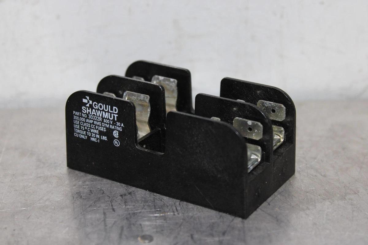 Used GOULD SHAWMUT FUSE LUG 30322R 600 VAC 30 AMP 2-POLE CLASS CC FUSE COPPER ONLY