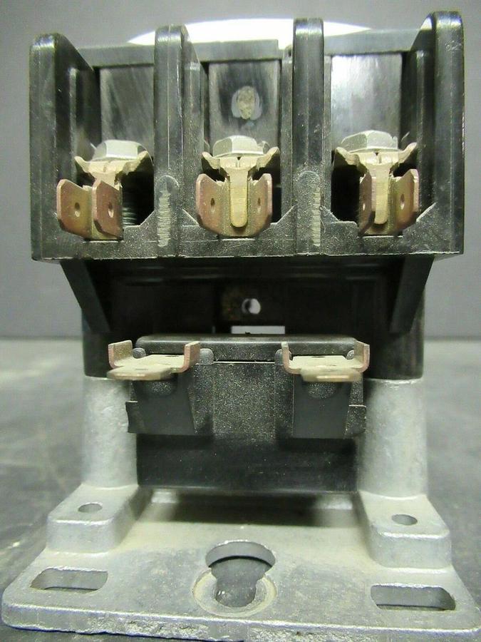 Used GE CONTACTOR CR353AD3AH1 SER. A  600 VAC 40 AMP 50 AMP/RES **WARRANTY!**
