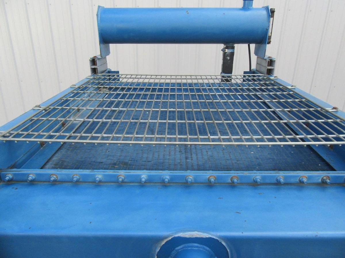 Used 2 HP MODINE REMOTE RADIATOR / FAN COIL SP08423 2.5"/2.5" IN/OUT 200/208 V 3 PH