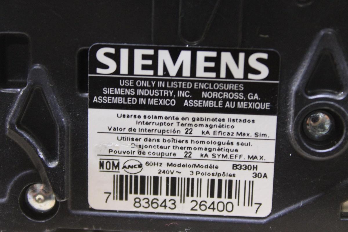Used SIEMENS SENTRON MOLDED CASE SWITCH LMXD63S800A 800 AMP 600 VAC 3-POLE