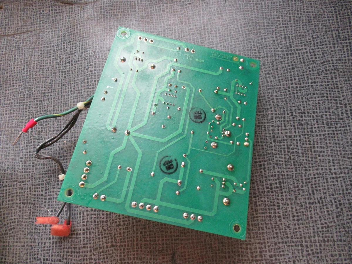 Used YORK CIRCUIT BOARD 031-01080-000 REV B **WARRANTY INCLUDED**