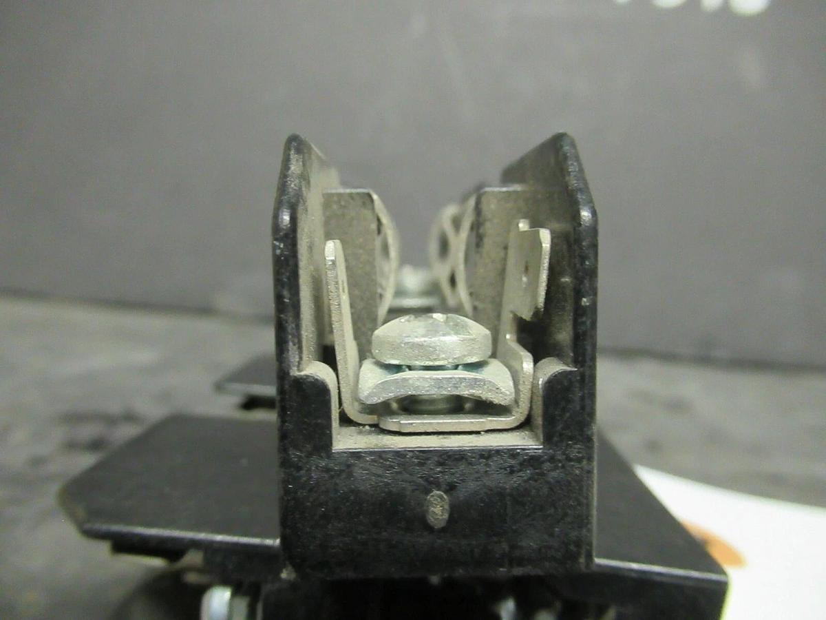 Used LOT OF 3 BUSSMANN FUSE HOLDER BM6031PQ FOR 30 AMP 600 V FUSES