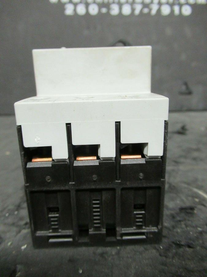 Used SIEMENS MANUAL MOTOR SPORT 3RV1011-1CA10 600 VAC 2 HP 1.8-2.5 AMP **WARRANTY**
