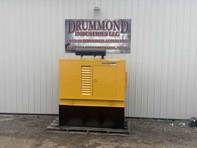 Used 30 KW DIESEL GENERATOR ELLIOTT 120/240V RE-CONNECTABLE SOUND ENCLOSED 866 HRS