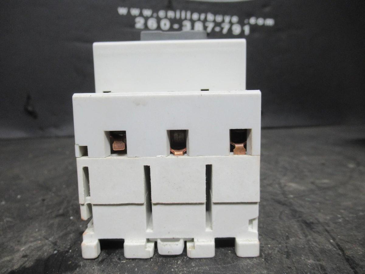 Used ABB MANUAL MOTOR STARTER MS-325 600 VAC 2.5-4 AMPS 3 HP 3-POLE 3-PHASE
