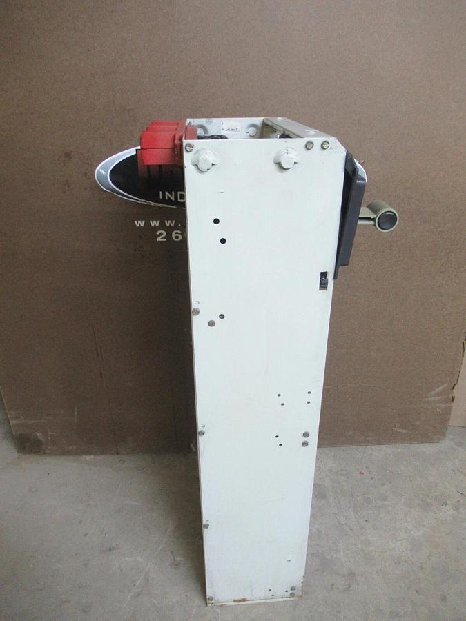 Used CUTLER HAMMER MOTOR STARTER CONTROL 35" W/ W200M5CFC NEMA SIZE 5 250 AMP 600 VAC