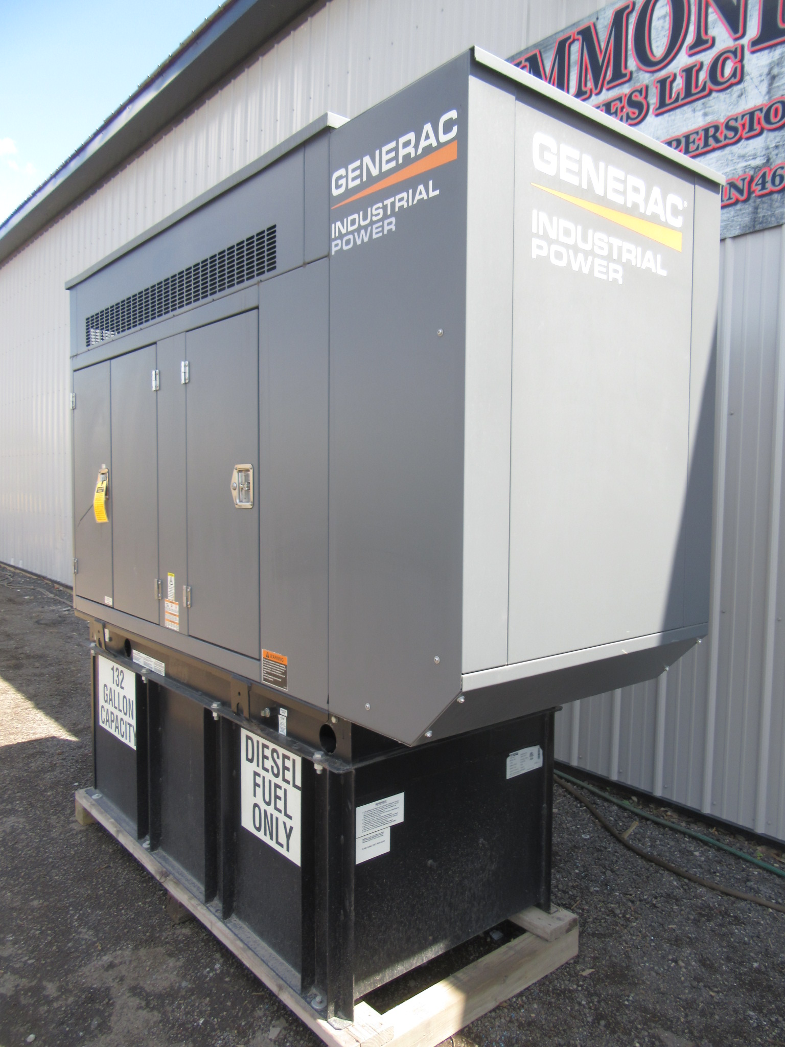 30 KW DIESEL GENERATOR GENERAC 120/240V  BRAND NEW SOUND ENCLOSED VIDEO 