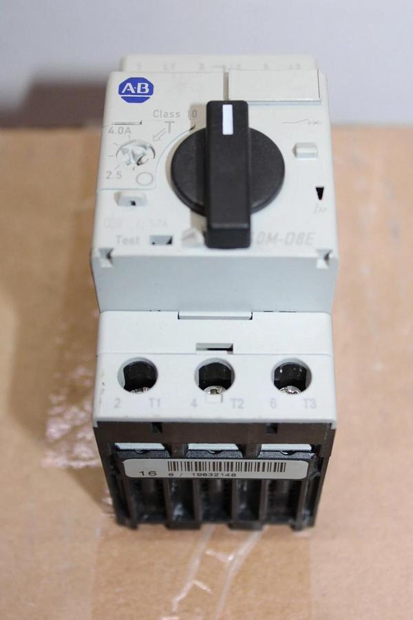 Used ALLEN BRADLEY MANUAL MOTOR STARTER 140M-D8E-B40 600 VAC 4 AMP 3 HP 3-PHASE