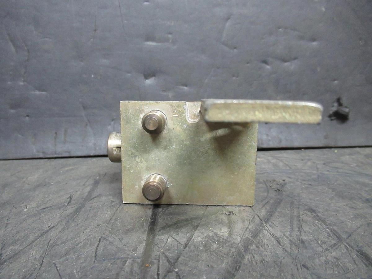 Used SUPERIOR INTERLOCK S105810Y PANEL LOCK AND KEY **WARRANTY INCLUDED**