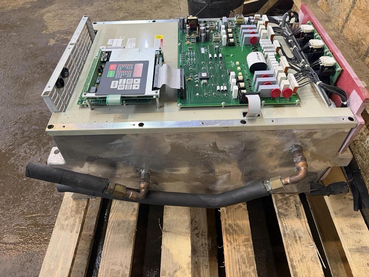 Used RELIANCE ELECTRIC LIQUIFLO VARIABLE SPEED DRIVE 41LR4060 344 kVA 480 VAC 414 AMP