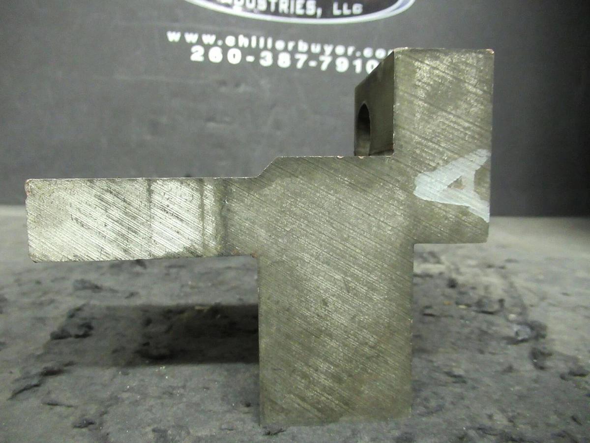 Used ILSCO D2789 4 BARREL MECHANICAL CONNECTOR TERMINAL LUG 400MCM - 3/0 CU WIRE