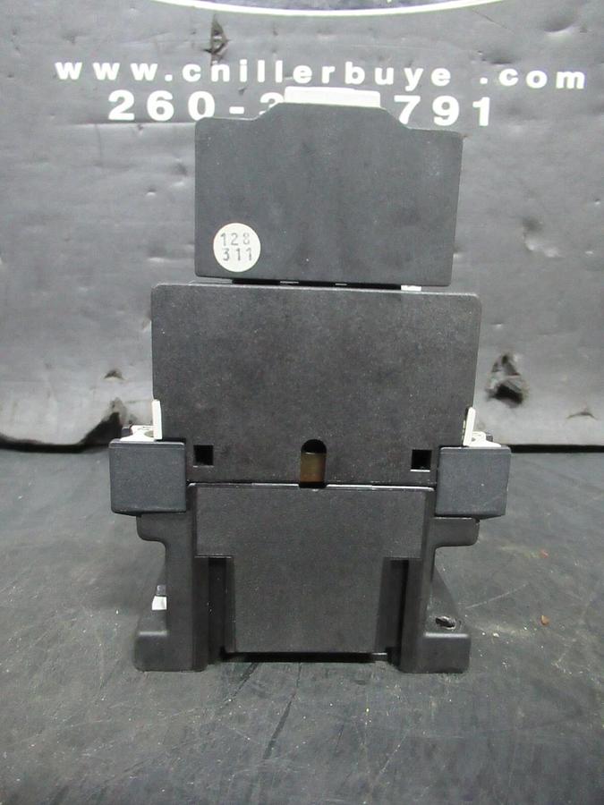 Used KLOCKNER-MOELLER CONTACTOR DIL-R-40 W/ 22-DIL 600 VAC 15 AMP COIL: 110/120 VOLT
