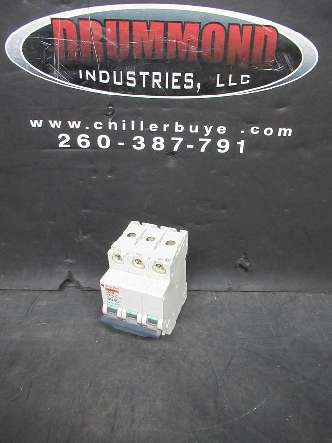 Used MERLIN GERIN THREE POLE BREAKER 24466 MULTI 9 C60N 10A-TYPE C 10 AMP 480 VAC