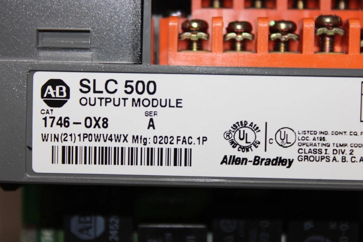Used ALLEN BRADLEY SLC-500 OUTPUT MODULE 1746-OX8 SER. A 250 VAC **WARRANTY**