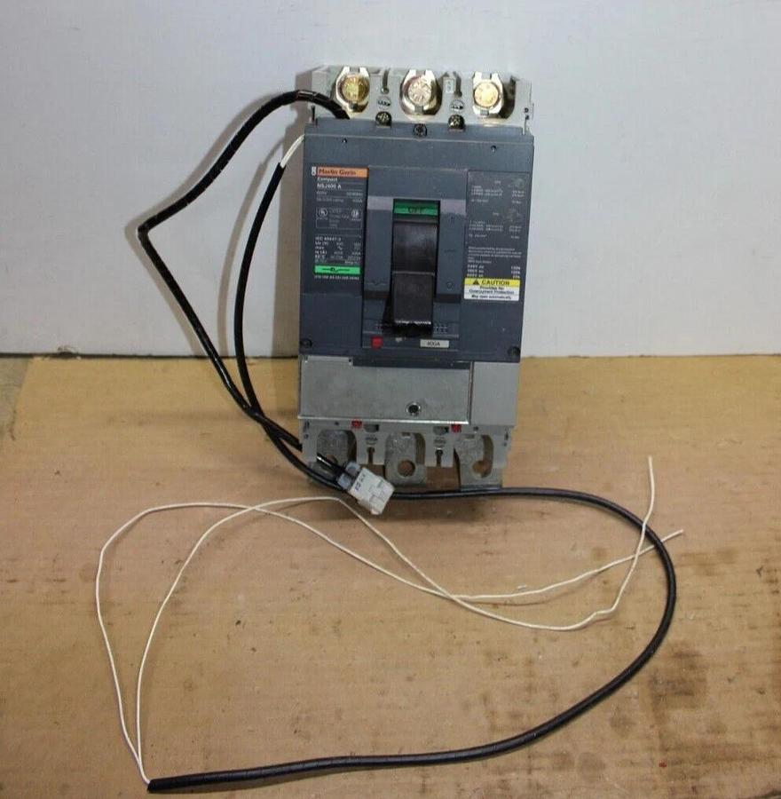 Used MERLIN GERIN COMPACT MOLDED CASE SWITCH NSJ400 400 AMP 690 VOLT 3-POLE