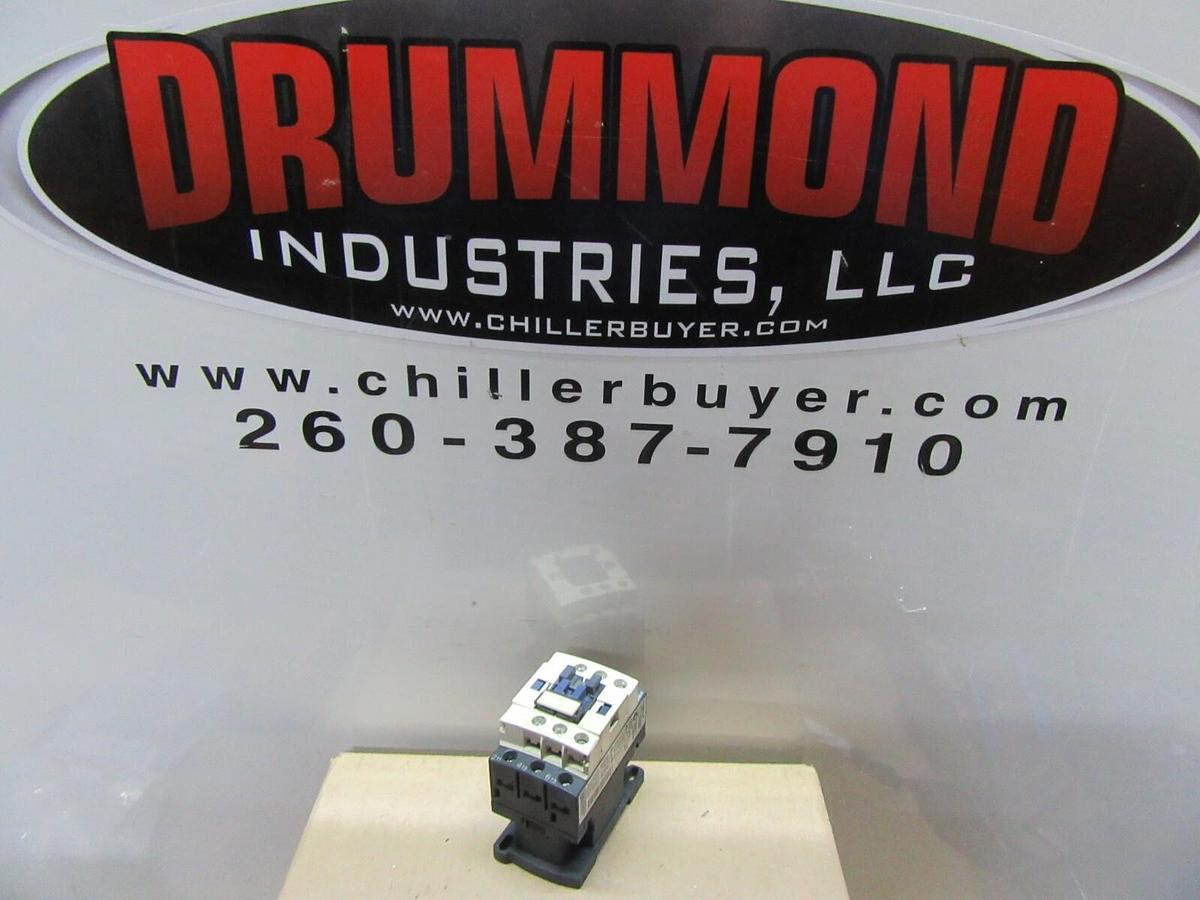 Used TELEMECANIQUE CONTACTOR LC1-D12 600 VOLT 25 AMP 10 HP COIL: 24 VOLT