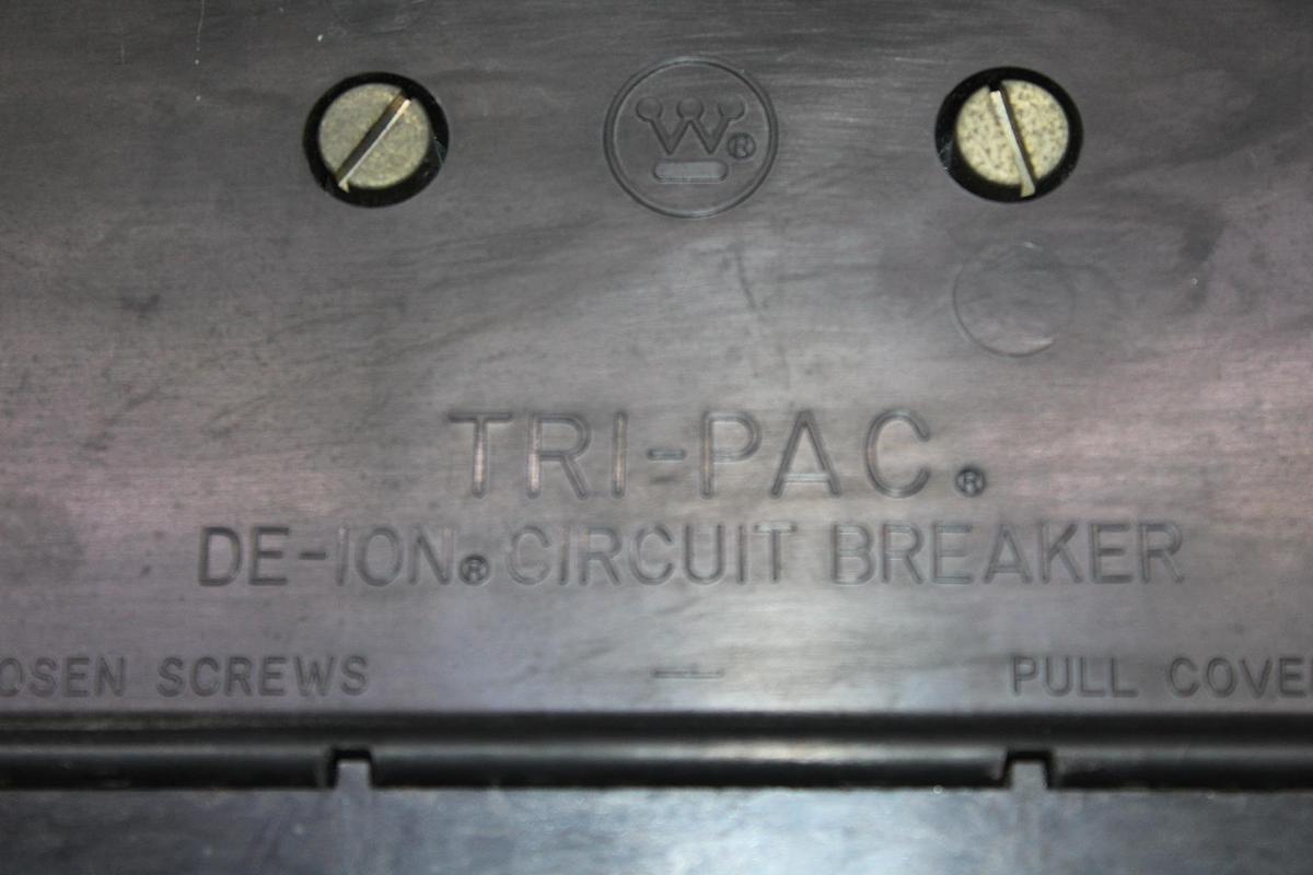Used CUTLER-HAMMER CIRCUIT BREAKER MS360700A 700 AMP 600 VAC 3-POLE