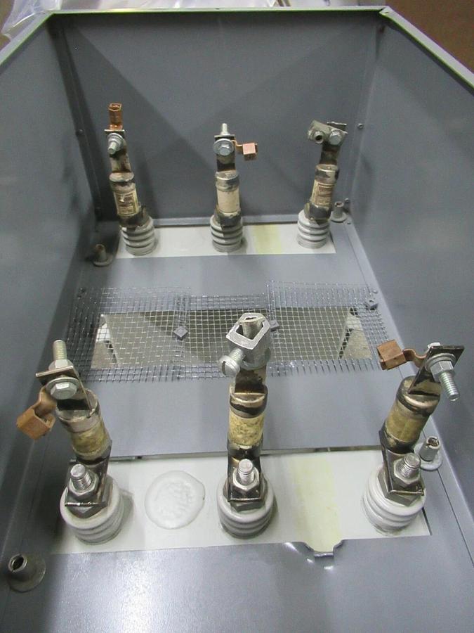 Used 100 KVAR (2-EA 50s) WESTINGHOUSE 480 V DYNA-VAC CAPACITOR BANK 1N02480A21A 3 PH