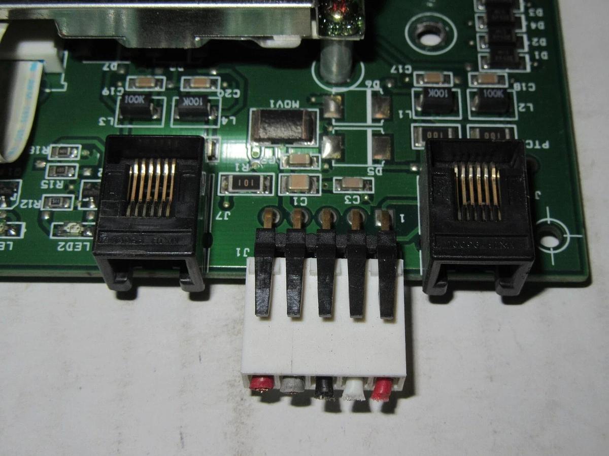 Used CARRIER PIC III COMFORT DISPLAY SCREEN CEPL130445 WITH BLEMISH **WARRANTY**