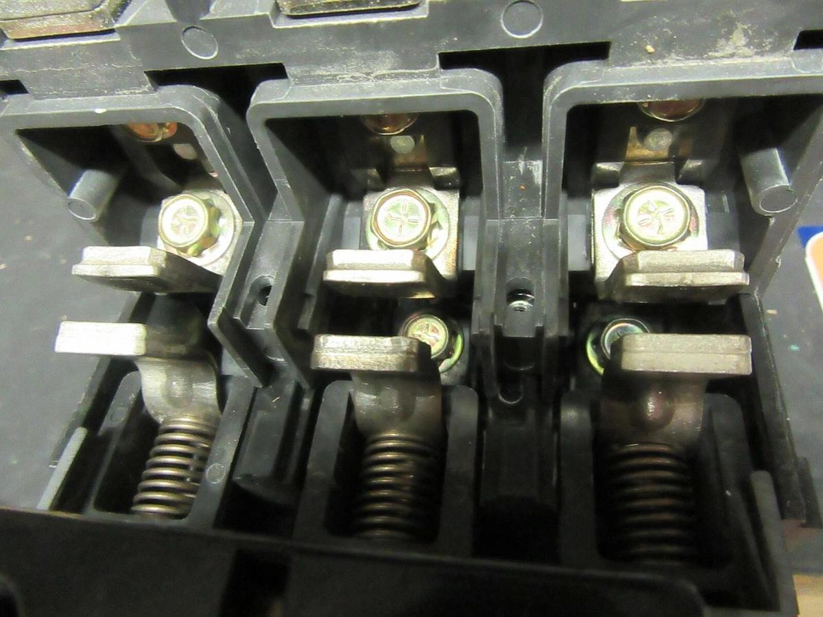 Used ALLEN BRADLEY STARTER 509-DOD-EC1D SER. A NEMA: 3 50 HP 600 VAC W/ 592-EC1DD