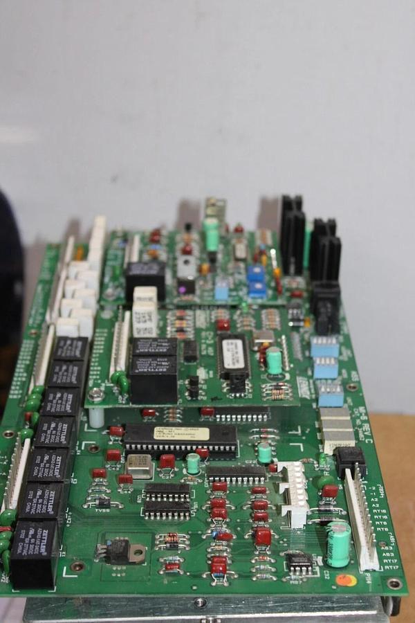 Used LENNOX HVAC CONTROL BOARD 34M52 M1-6 REV. C W/ 91J89 EM-1 REV C ECONOMIZER BOARD