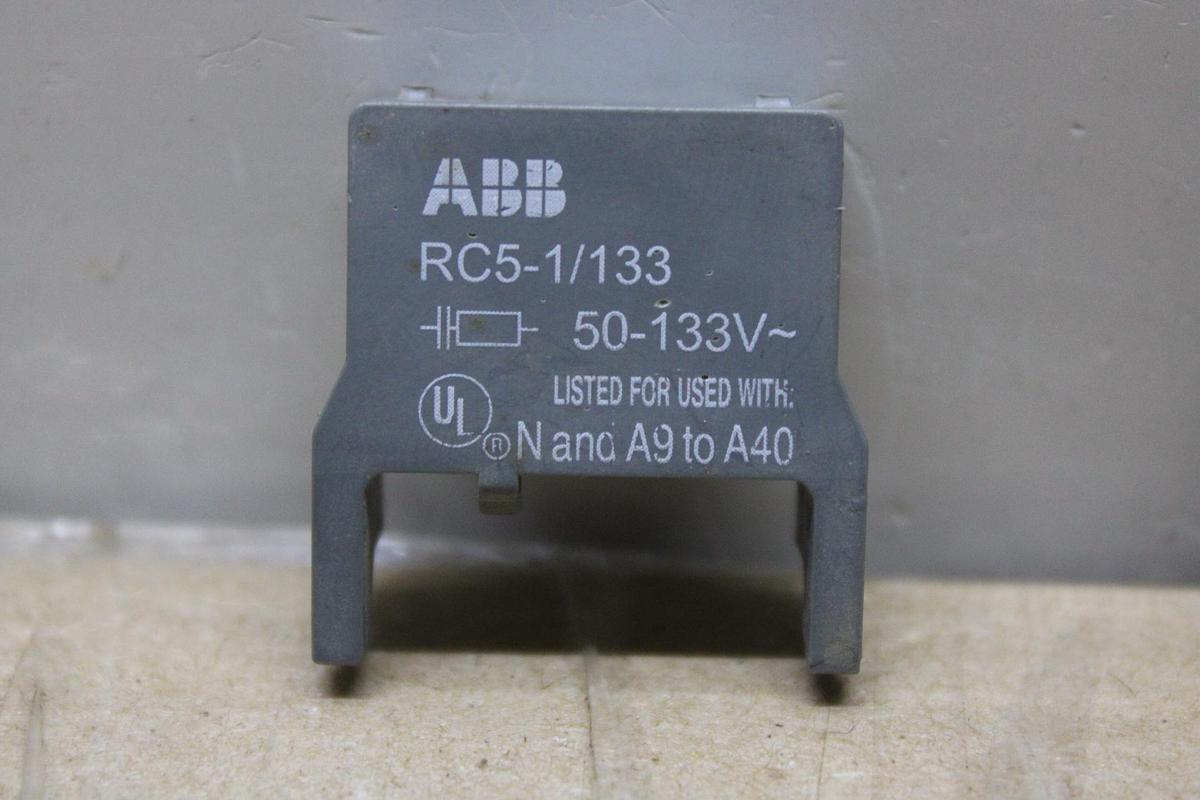 Used LOT OF 3 TELEMECANIQUE VOLTAGE SUPPRESSOR LA4-DA-2G 50-127 VAC