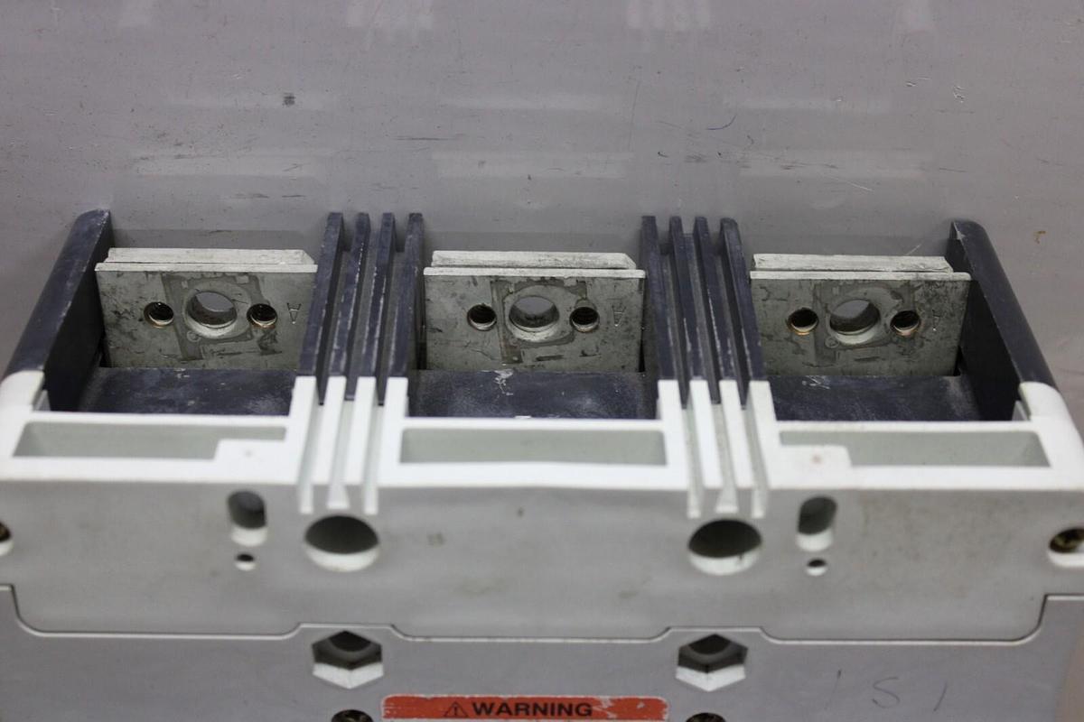 Used CUTLER HAMMER MOLDED CASE SWITCH LDB3600WK 600 AMP 600 VAC 3-POLE
