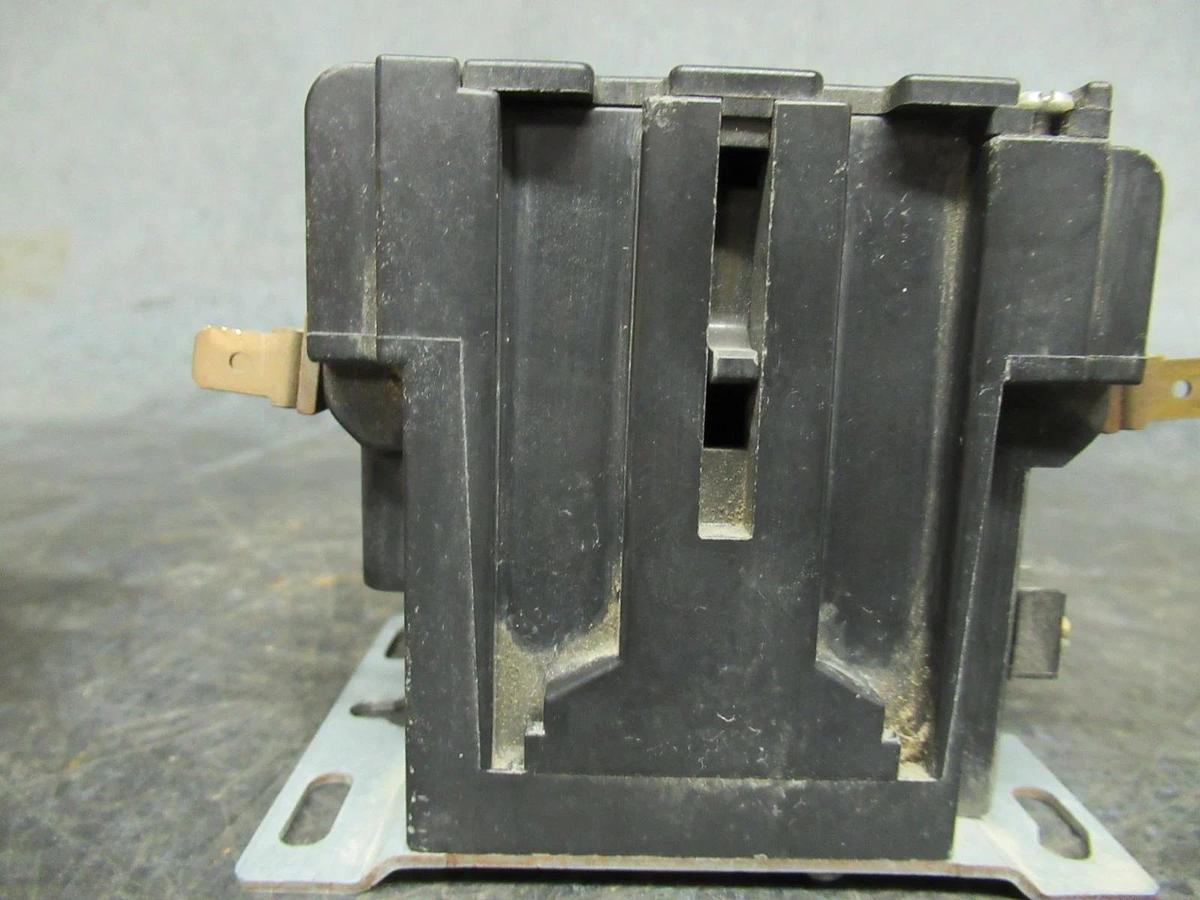 Used FURNAS CONTACTOR 42EF35AJAIL 60 AMP 600 VAC 75A/RES 40HP **WARRANTY INCLUDED**