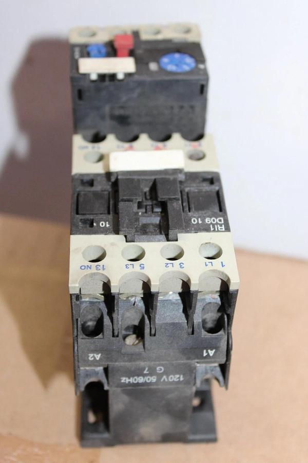 Used RAM STARTER RI1D0910 20 AMP 600 VAC 7.5 HP W/ RI2-D09308 OVERLOAD