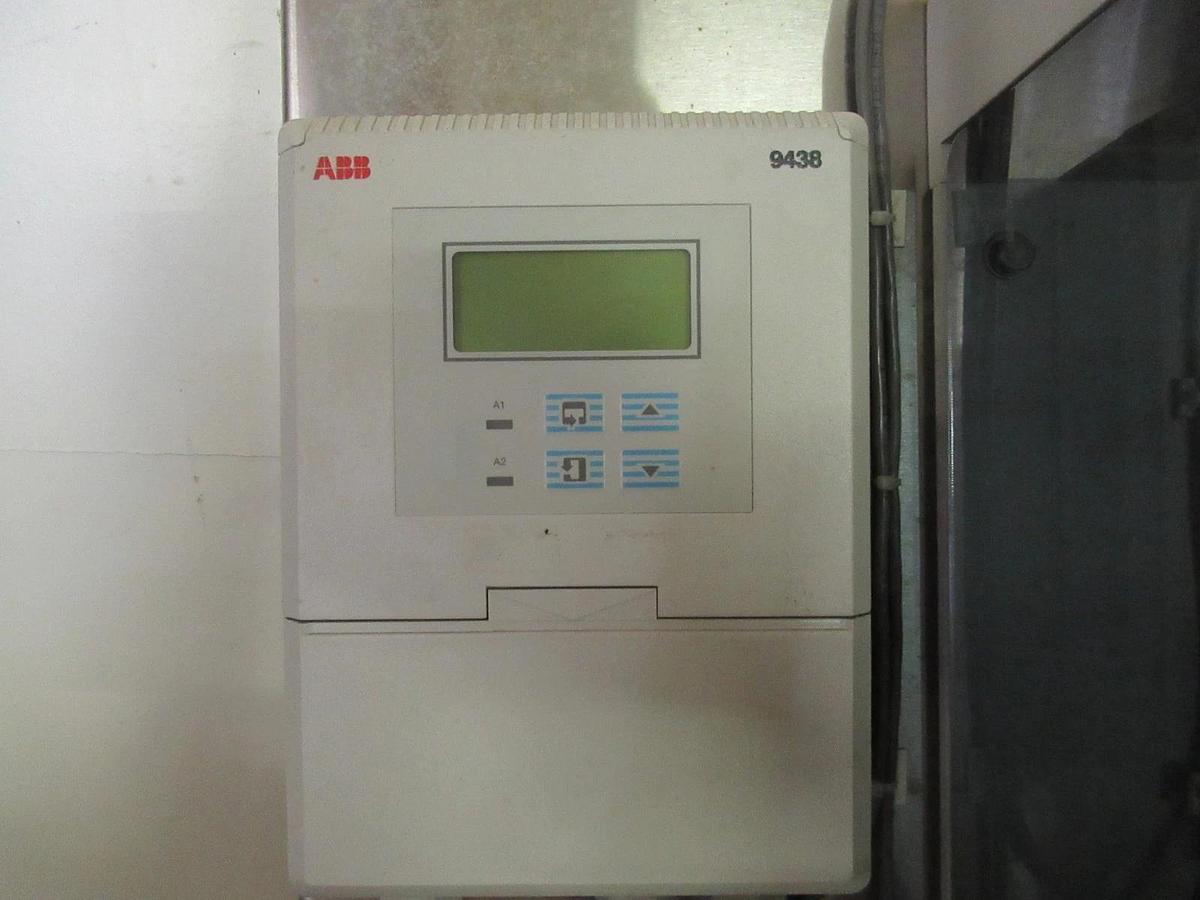 Used ABB INDUSTRIAL DISSOLVED OXYGEN ANALYZER MONITOR 9438 **WARRANTY INCLUDED**