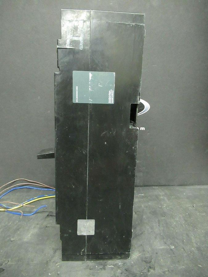 Used 450 AMP SQUARE D BREAKER 519568P15 600 VDC 3 POLE W/ AUXILIARY SWITCH & UVR